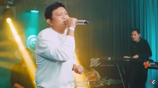 Lirik Lagu Taman Jurug Yang Dicover Denny Caknan Trending Di Youtube